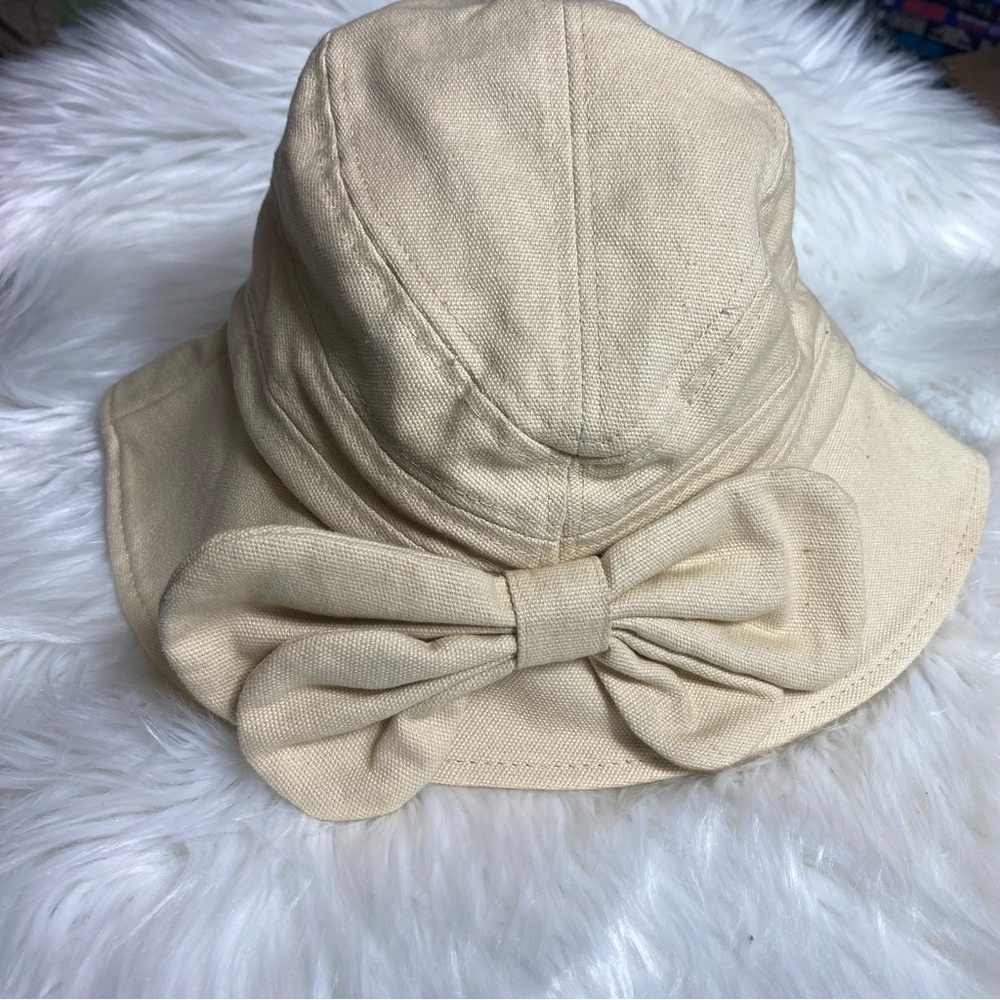 Beach Hat With Bow on Back Light Colored Beach Cover Sun N Sand Tie